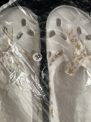 Beach shoes
