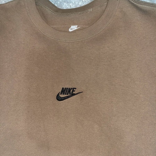 Nike sportswear short sleeve