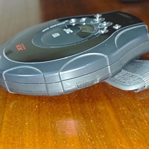 JVC XL-PG300 portable CD player used with Hyper-Bass and Anti-Shock