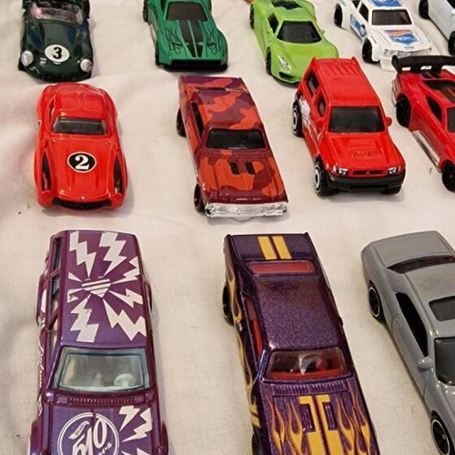 Hot Wheels collectible toy cars like new
