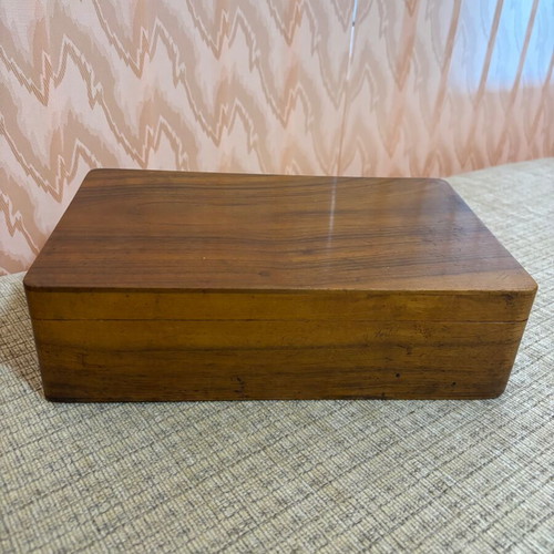 Vintage wooden cigar box humidor like new, walnut wood