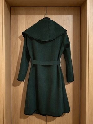 Long coat with pockets and belt, grey