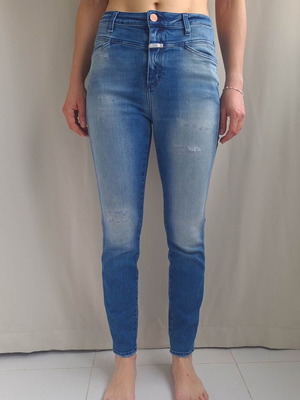 Closed High Rise Skinny Distressed Women's Jeans size 29 W28 L28 like new