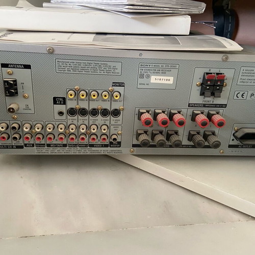Sony STR-DE685 FM AM signal amplifier used