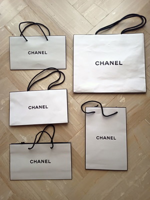 Τσαντάκια χάρτινα Chanel σαν καινούργια, σετ 5 τεμαχίων