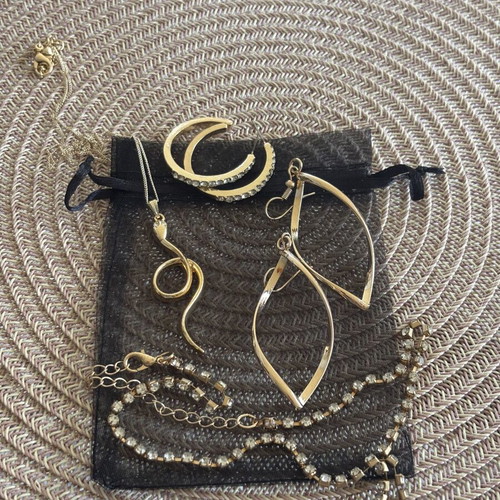 Jewelry set used, 4 pieces, gold color