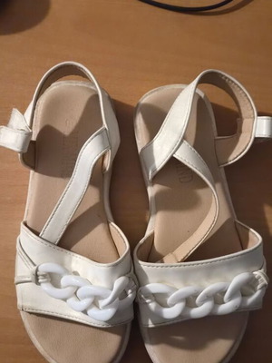 Mixmind girls' sandals size 31 white used