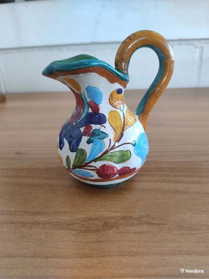 Small ceramic jug hand-painted, like new, 8cm opening, 12cm height