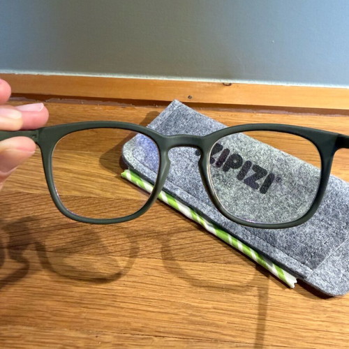 Izipizi blue light glasses like new, khaki