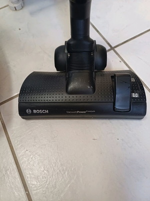Bosch vacuum cleaner like new with bag