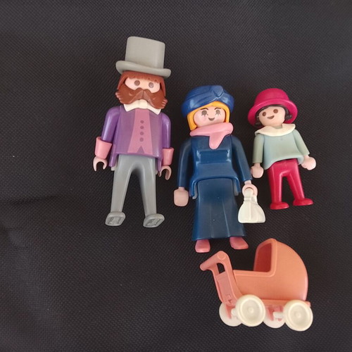 Playmobil Victorian family set used