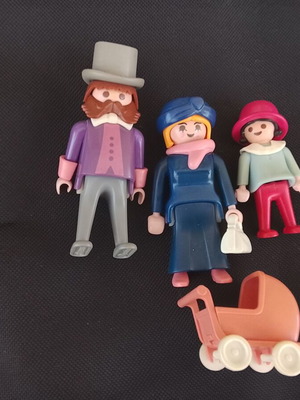 Playmobil Victorian family set used