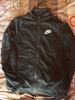 Nike ζακέτα μαύρη medium μεταχειρισμένη