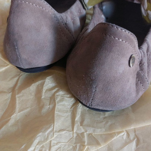 Burberry suede ballet flats used, beige, travel size 39