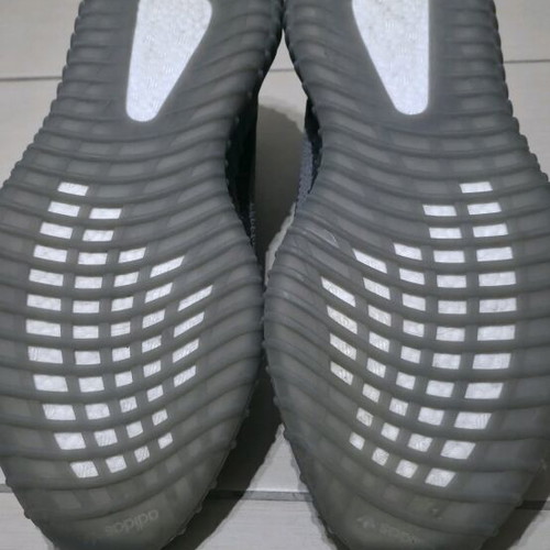 Adidas Yeezy Boost 350 sneakers size 47 like new, grey
