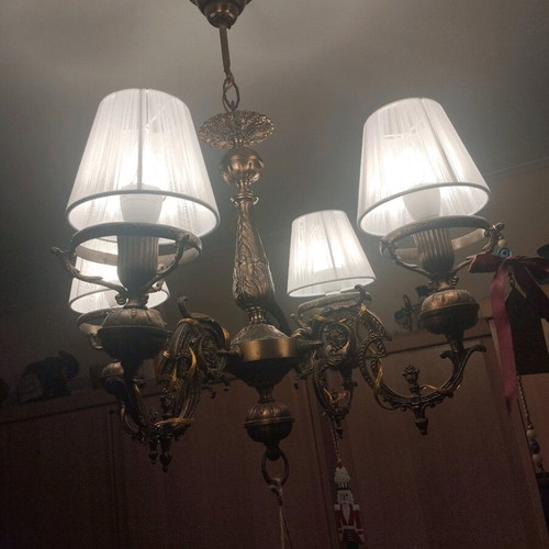 Bronze chandelier with 4 holders like new, vintage style