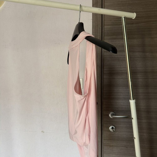 Stradivarius pink asymmetric top like new, size S