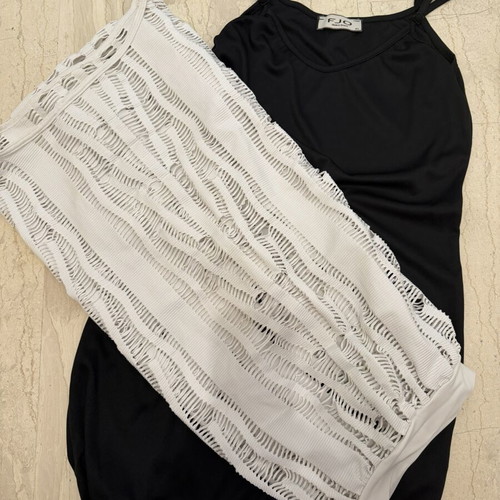 Set of 2 dresses and blouses used, black and white, loose fit