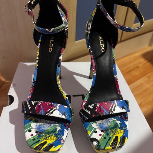 Aldo heels brand new, colorful design, size 39