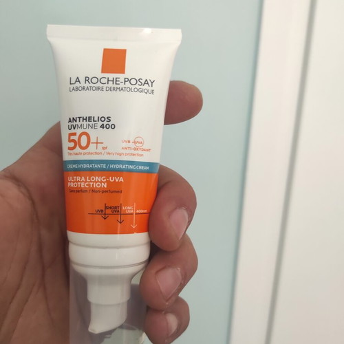 La Roche Posay Anthelios moisturizing face sunscreen for sensitive skin