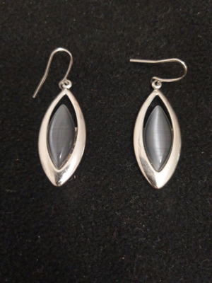 Teardrop earrings used, stainless steel non-tarnish