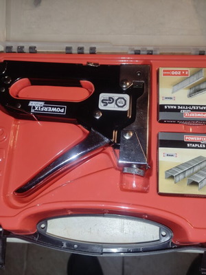 Powerfix Staple Gun like new, with case