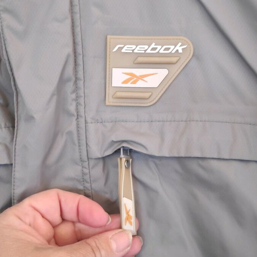 Reebok jacket XL like new, windproof and waterproof