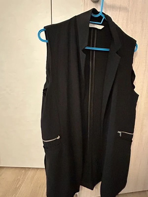 Bershka Premium μαύρο αμάνικο γιλέκο σαν καινούργιο, μέγεθος S