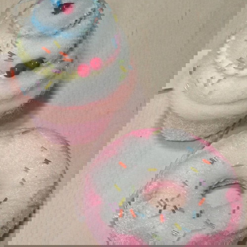 Στολίδια δέντρου καινούργια