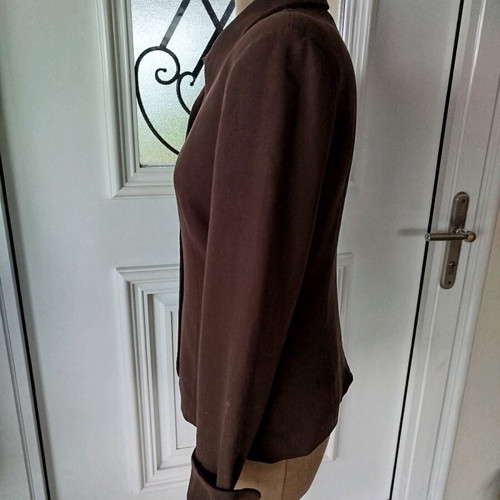 Women's brown suit like new