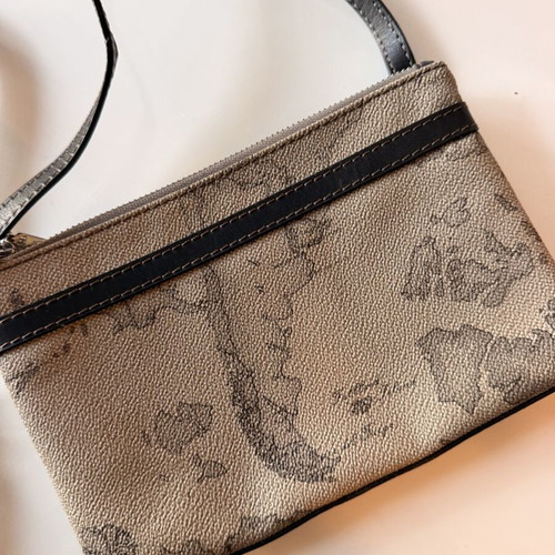 Alviero Martini 1a Classe crossbody bag like new, black and green leather