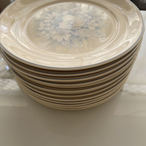 Vintage Keltcraft Dinner Plates designed by Noritake, new, set of 13