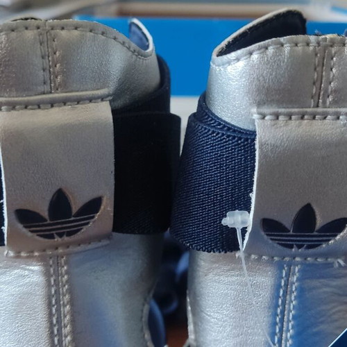 Vintage Adidas Originals Gladiator Sandals new, size US 6, blue silver