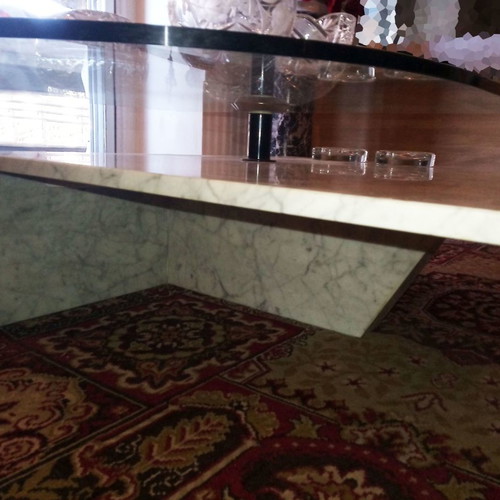 Impressive Italian Coffee Table like new, marble and glass