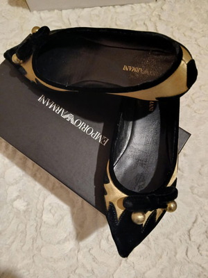 Μπαλαρίνες Emporio Armani μεταχειρισμένες, δερμάτινες, νούμερο 38, μαύρο και χρυσαφί
