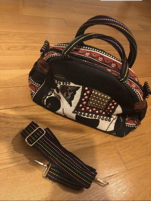 Boho/Ethnic handbag with Asian elephant motif, like new, black and red