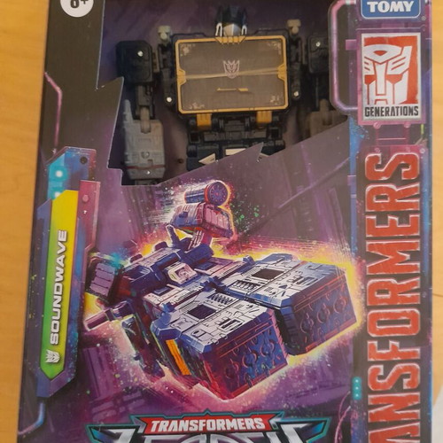 Transformers Legacy Voyager Class Soundwave sealed box new