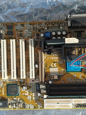 JetWay J-7BXAN motherboard used with Pentium II and IBM 64MB RAM