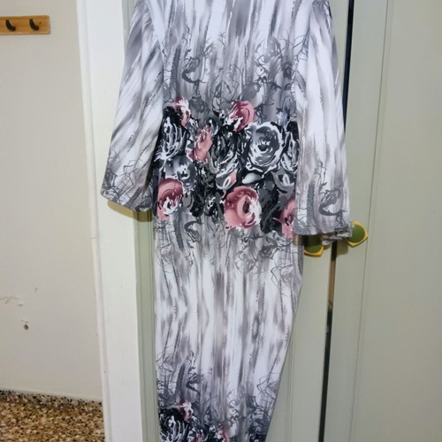 Sun Rose long-sleeve winter dress Medium new