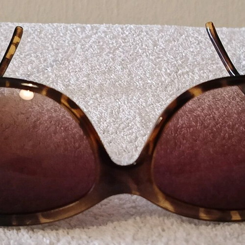 Calvin Klein Women's Sunglasses Brown Tortoise Pattern Like New