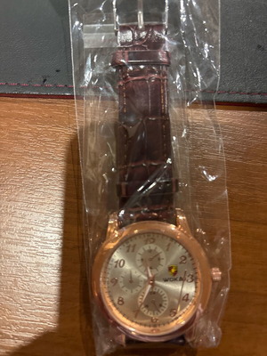 Men's watch new