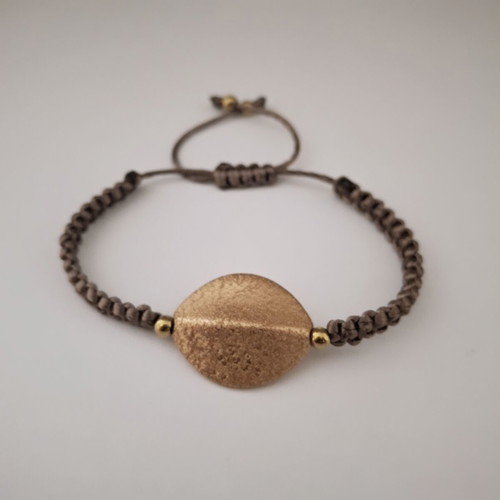 Handmade macrame bracelet with wooden element, new