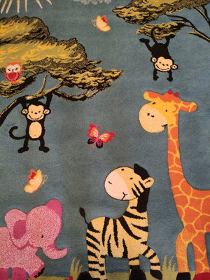 Children's rug like new with dimensions 1.60x2.30 m