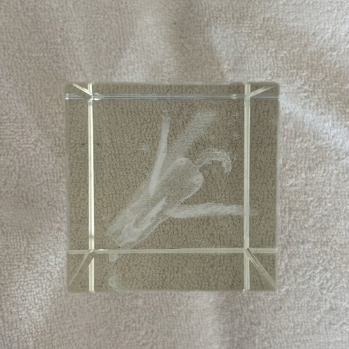 Crystal cube decorative paperweight with 3D laser engraving