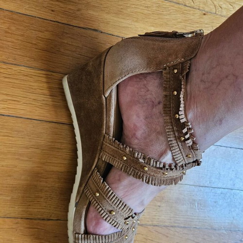 Alpe suede women's sandals size 39 like new, beige, 7 cm heel