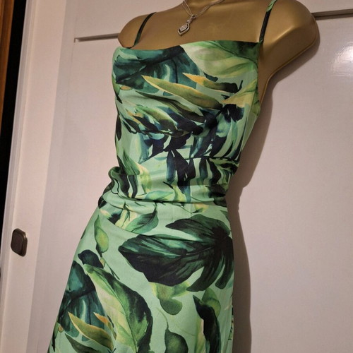 Green Leaf Print Midi Cami Dress Size Medium Shein like new