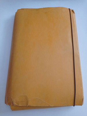 Папка с италиански вестници, употребявана, в добро състояние