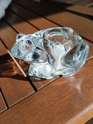 Frog candle holder like new, crystal symbol of abundance and wealth