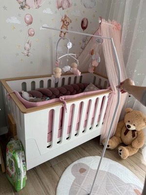 Baby Oliver Mosquito Net Stand in White