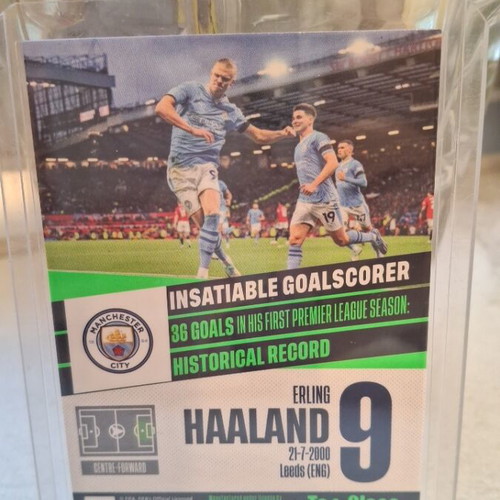 Erling Haaland Unbeatable card with rare green frame